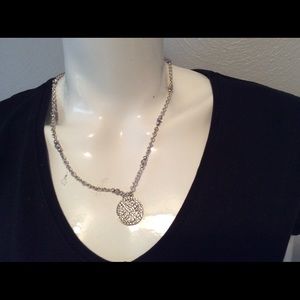 Premier disc necklace